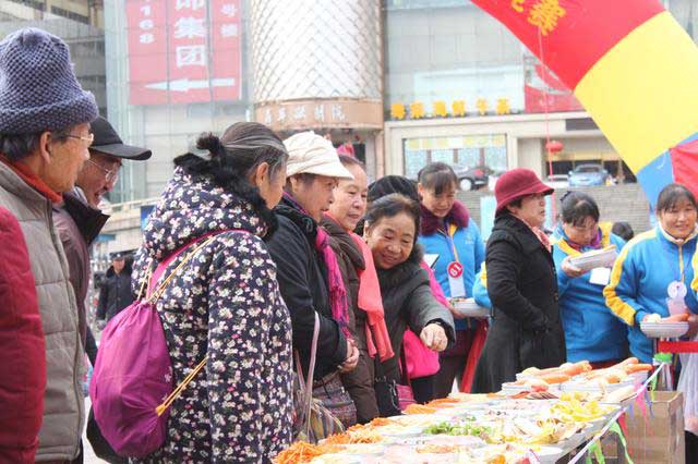 昆明2017小微企業(yè)(昆明搬家公司、昆明家政)創(chuàng)業(yè)創(chuàng)新技能大賽今日收官01.jpg